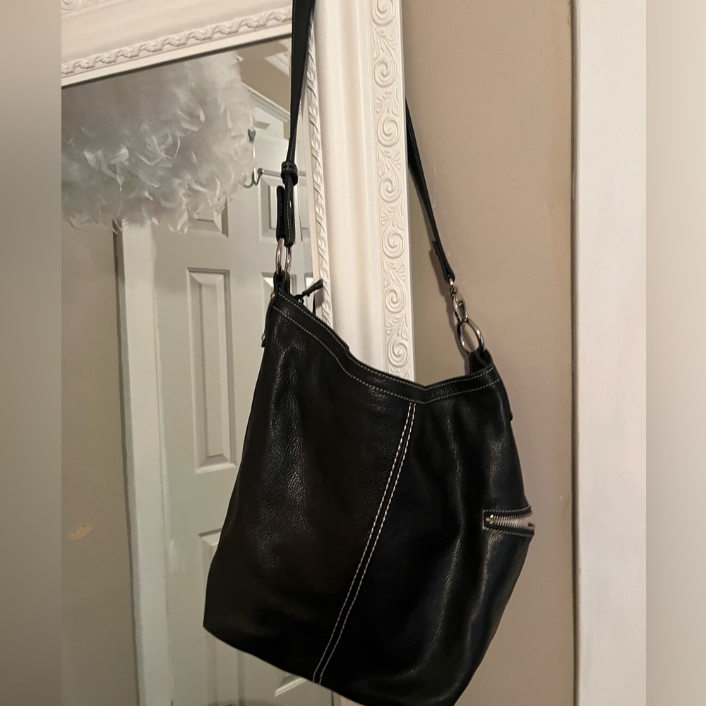 ROOTS purse.